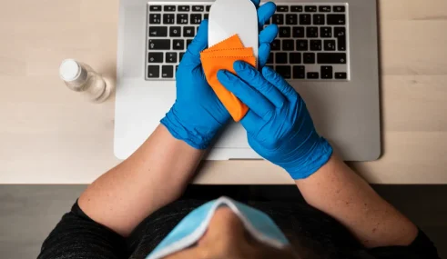 Les microbes au bureau Les microbes au bureau